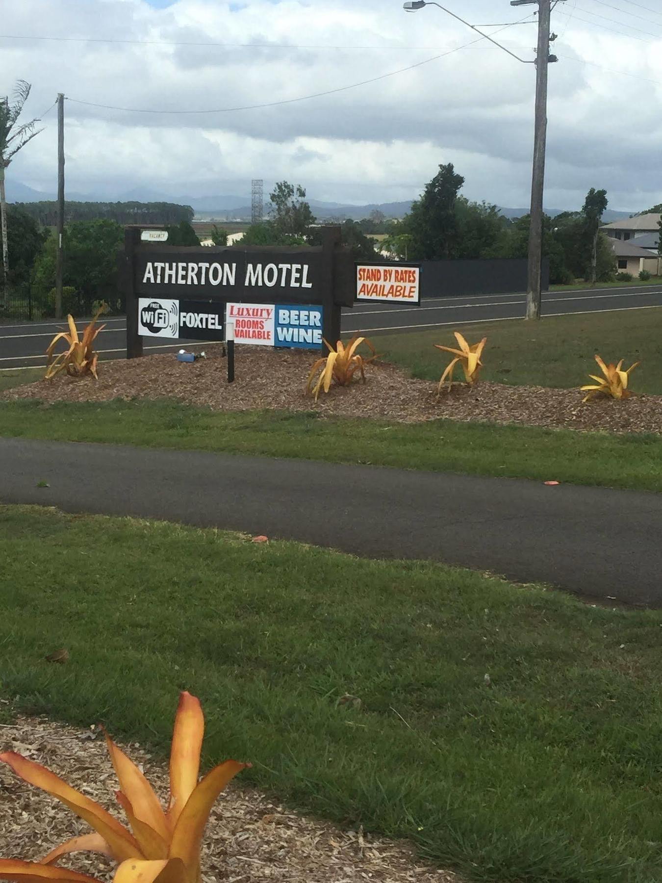 Atherton Motel 외부 사진